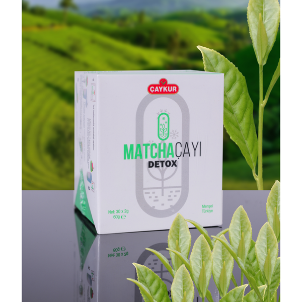 Rizeden Çay markalı, 60 gr Çaykur Matcha Çayı, toz formunda ve doğal yeşil renkli sağlık destekleyici içecek.